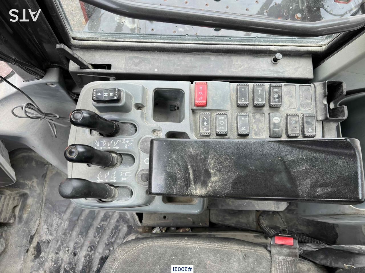 Wheel loader Hitachi zw370-6: picture 29