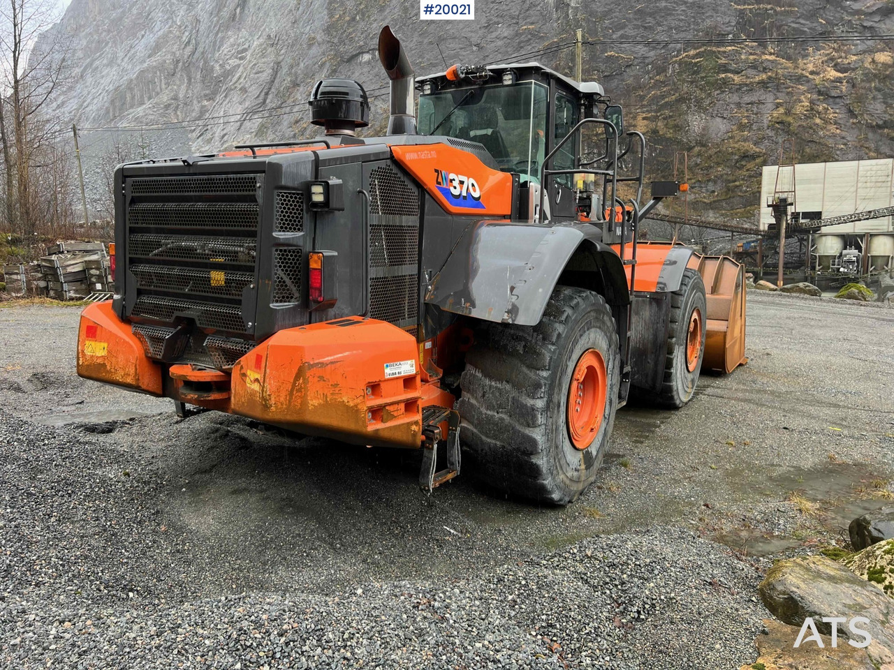 Wheel loader Hitachi zw370-6: picture 17