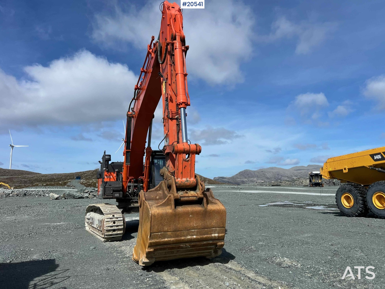 Excavator Hitachi zx530LCH-6: picture 6 Excavator Hitachi zx530LCH-6: picture 6