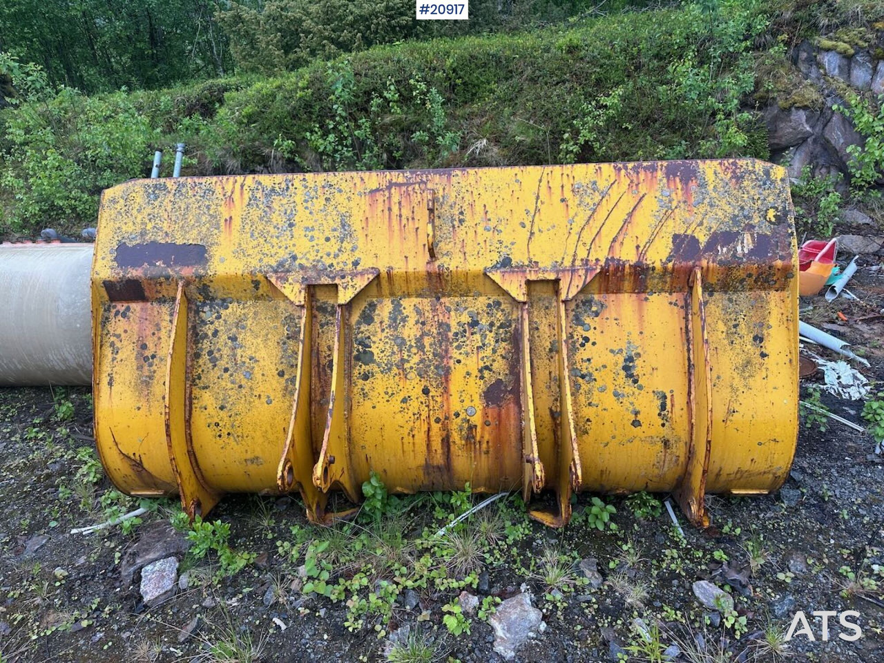 Hjullasterskuffe Har stått på en Hanomag 44C - Loader bucket for Construction machinery: picture 5 Hjullasterskuffe Har stått på en Hanomag 44C - Loader bucket for Construction machinery: picture 5