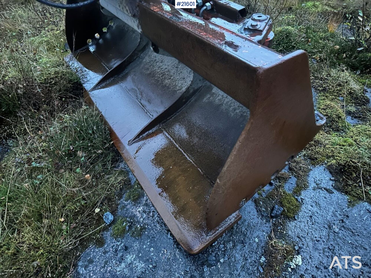 Crawler excavator Hyundai 210LC- 3H gravemaskin m/ 5 skuffer. Byttet belter for 100 timer siden: picture 10