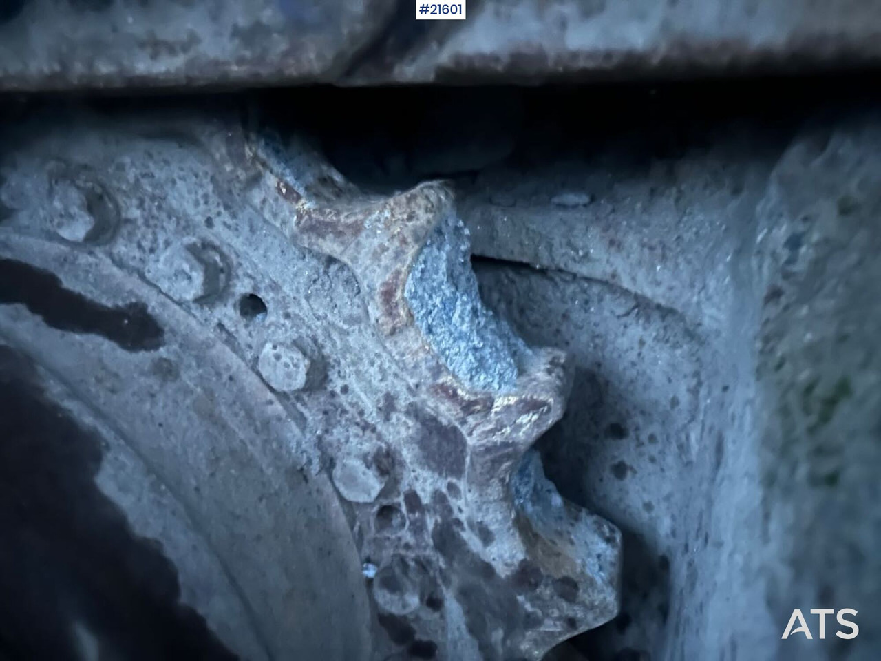 Crawler excavator Hyundai 210LC- 3H gravemaskin m/ 5 skuffer. Byttet belter for 100 timer siden: picture 15