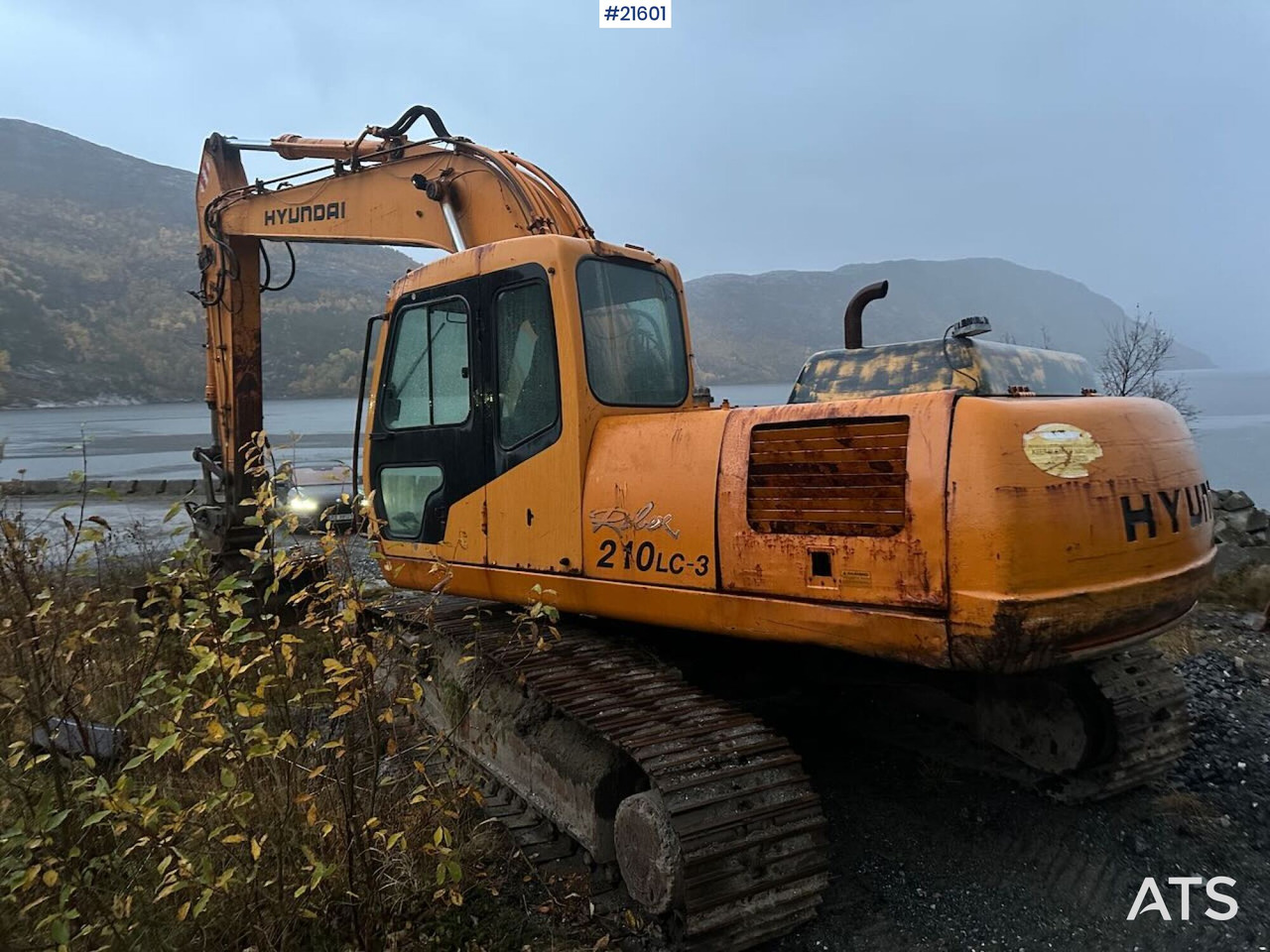 Hyundai 210LC- 3H gravemaskin m/ 5 skuffer. Byttet belter for 100 timer siden - Crawler excavator: picture 5 Hyundai 210LC- 3H gravemaskin m/ 5 skuffer. Byttet belter for 100 timer siden - Crawler excavator: picture 5
