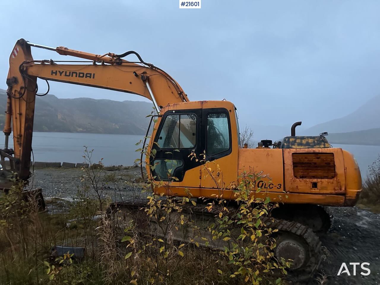 Crawler excavator Hyundai 210LC- 3H gravemaskin m/ 5 skuffer. Byttet belter for 100 timer siden: picture 6