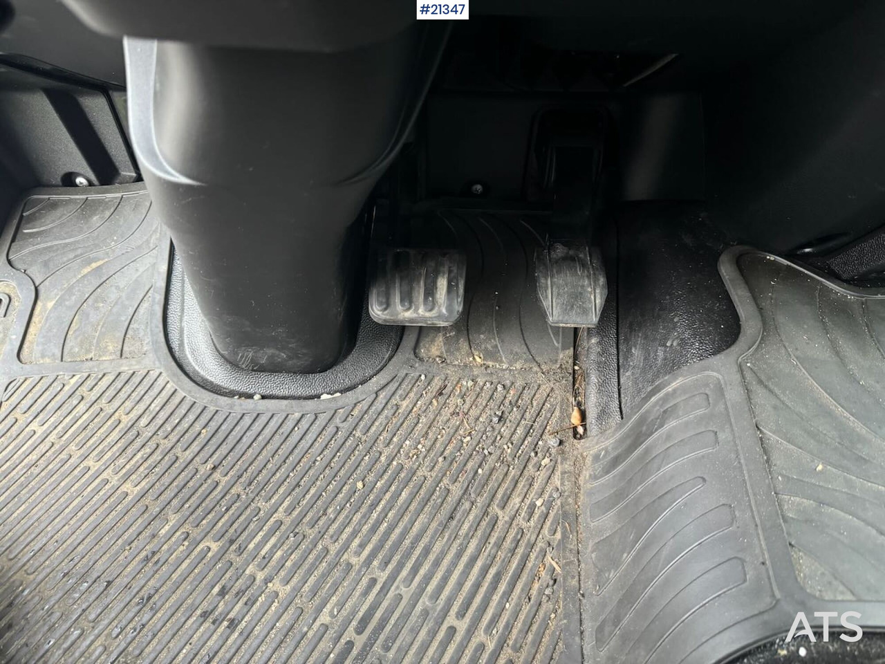 Box truck Iveco Eurocargo 75-210: picture 28