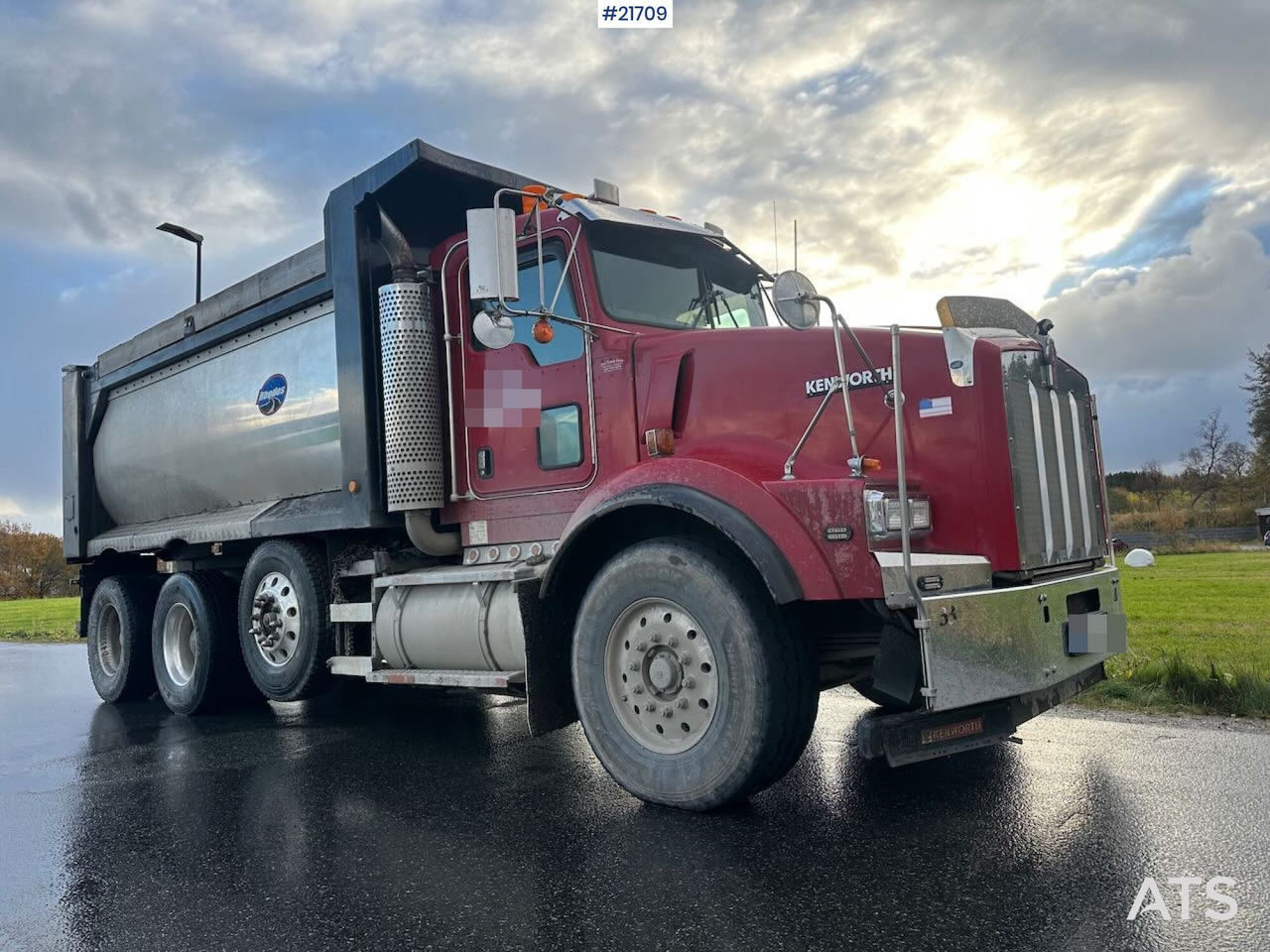 Kenworth 2005 KENWORTH T800 tippbil 8x4 m/ Rhodes påbygg, kompressor, vibrator i kassen. Høy lasteevne! SE VIDEO. - Tipper: picture 4 Kenworth 2005 KENWORTH T800 tippbil 8x4 m/ Rhodes påbygg, kompressor, vibrator i kassen. Høy lasteevne! SE VIDEO. - Tipper: picture 4