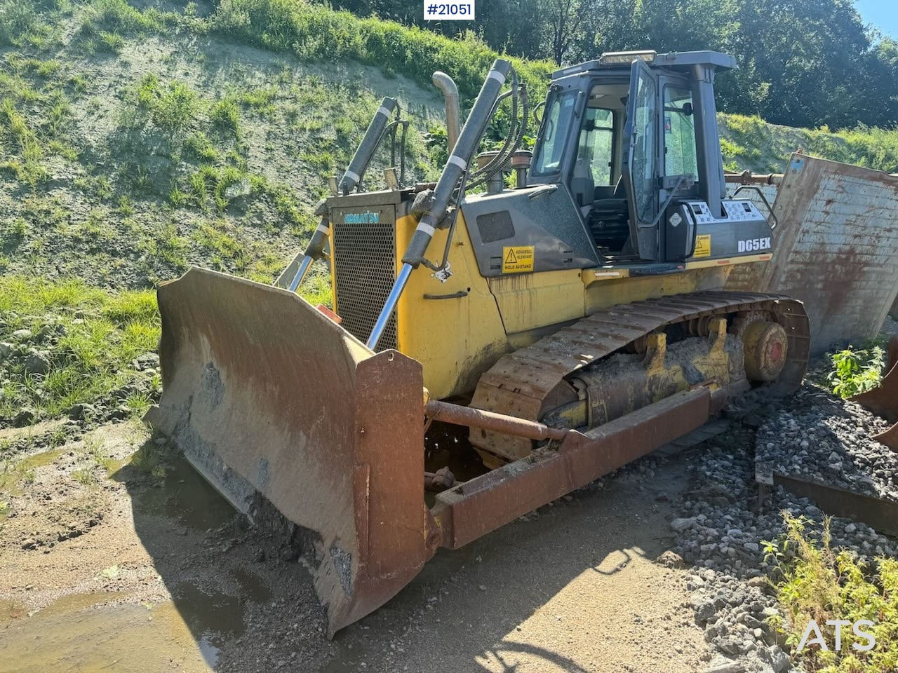 Komatsu D65EX - Bulldozer: picture 1 Komatsu D65EX - Bulldozer: picture 1