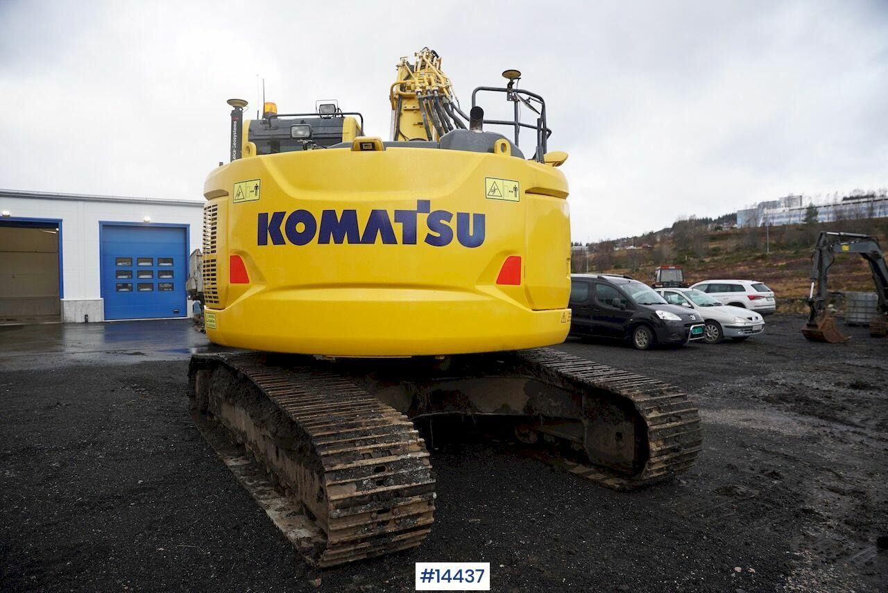 Komatsu PC228USLC-10 - Excavator: picture 4 Komatsu PC228USLC-10 - Excavator: picture 4