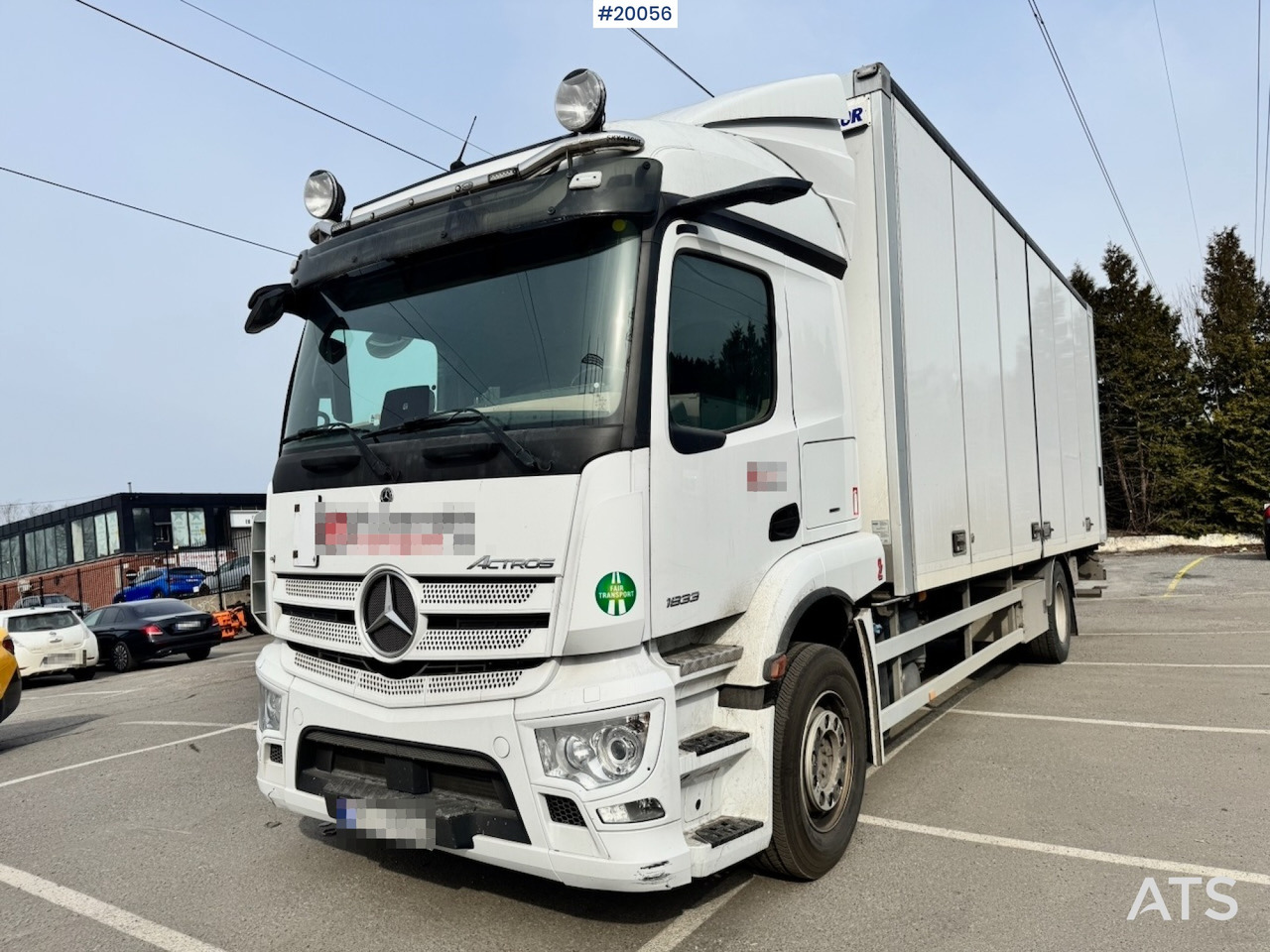 Mercedes Actros 1833 - Box truck: picture 1 Mercedes Actros 1833 - Box truck: picture 1