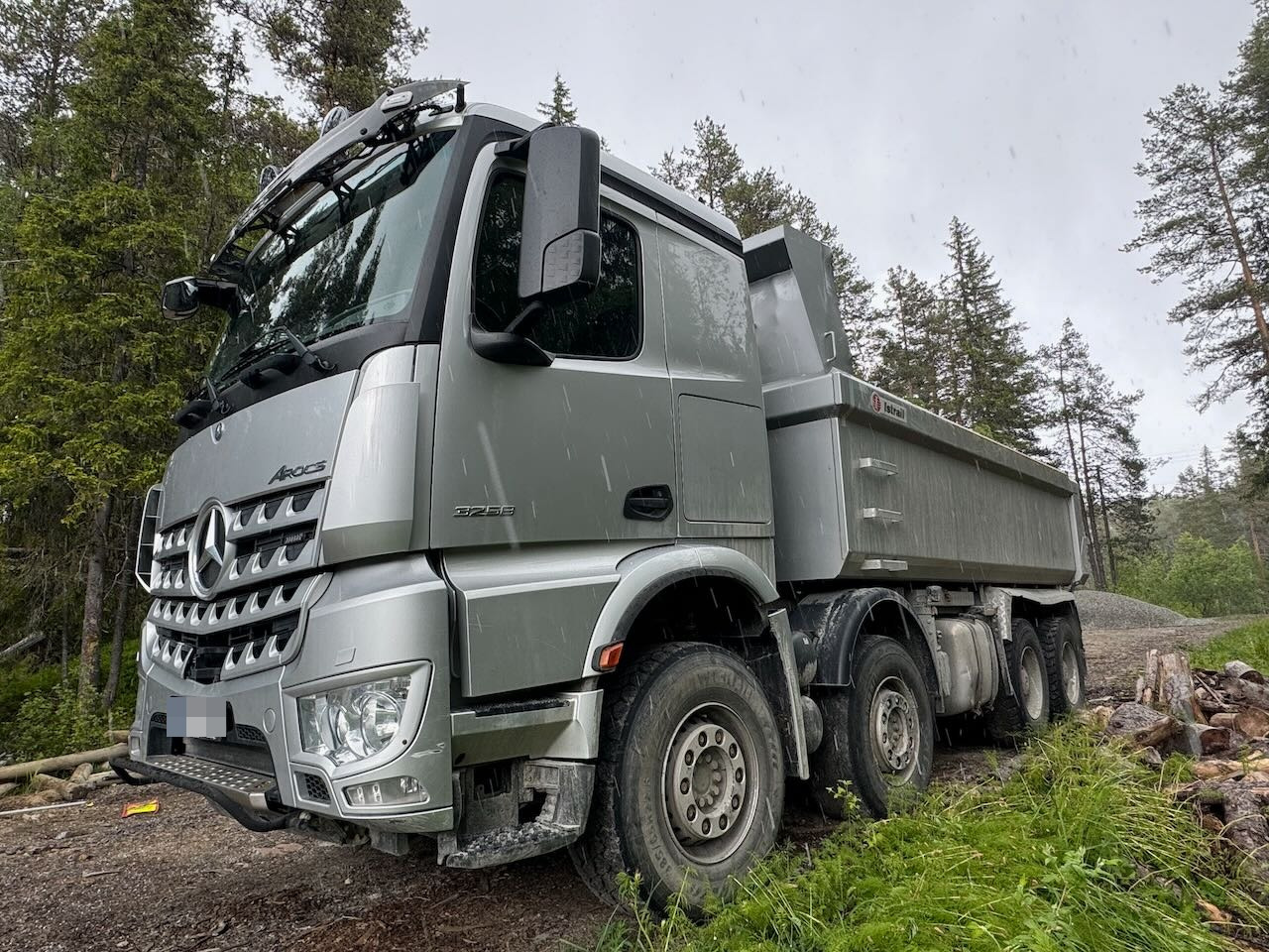 Tipper Mercedes Arocs 3258: picture 7