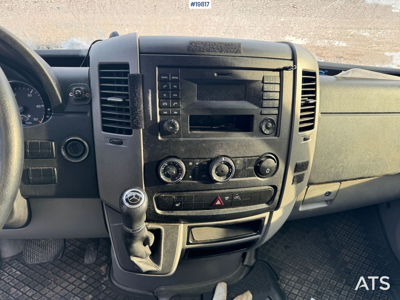 Closed box van Mercedes SPRINTER: picture 21