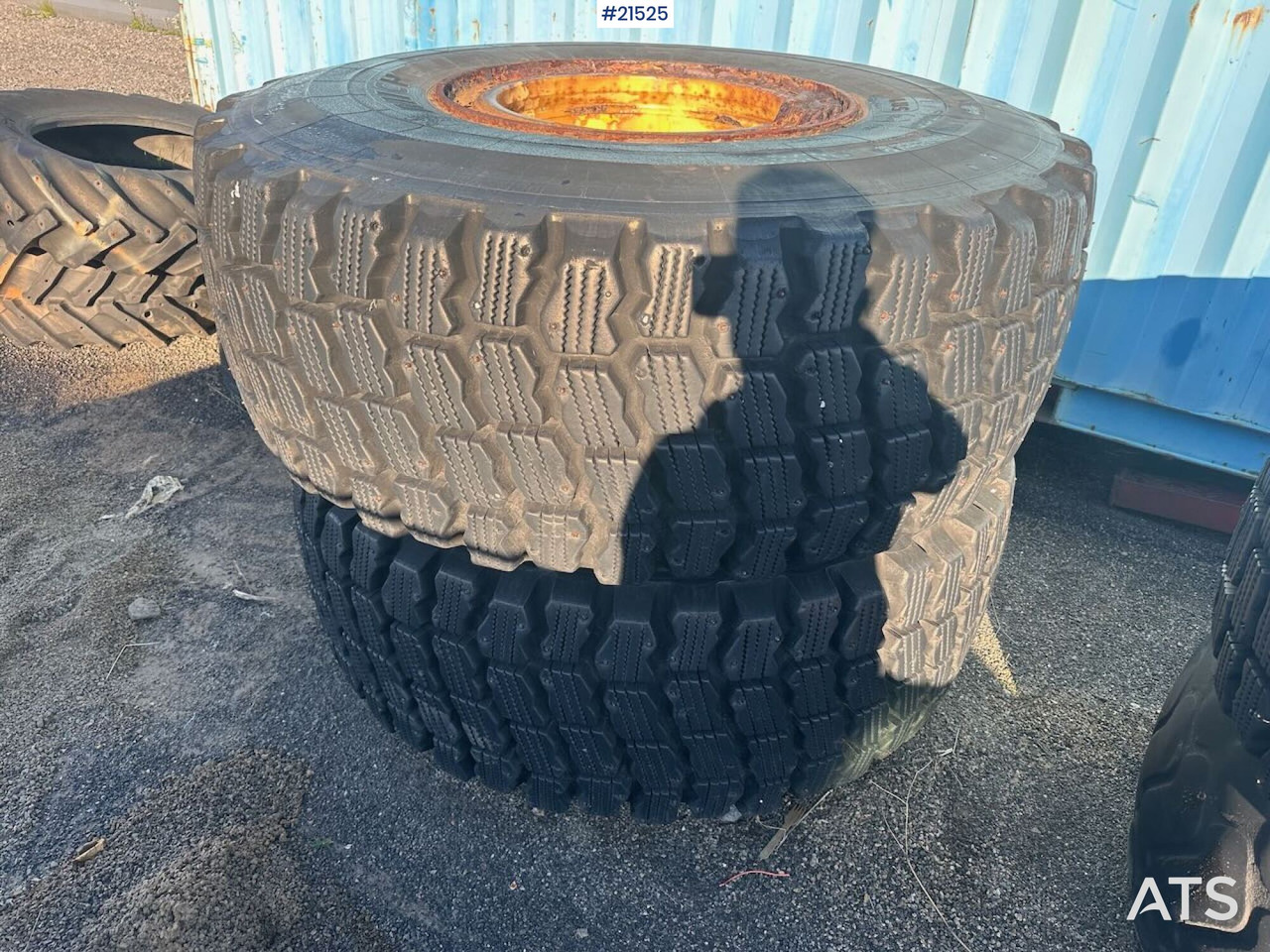 Michelin hjullaster dekk til Volvo L110 - Wheel and tire package for Construction machinery: picture 1 Michelin hjullaster dekk til Volvo L110 - Wheel and tire package for Construction machinery: picture 1