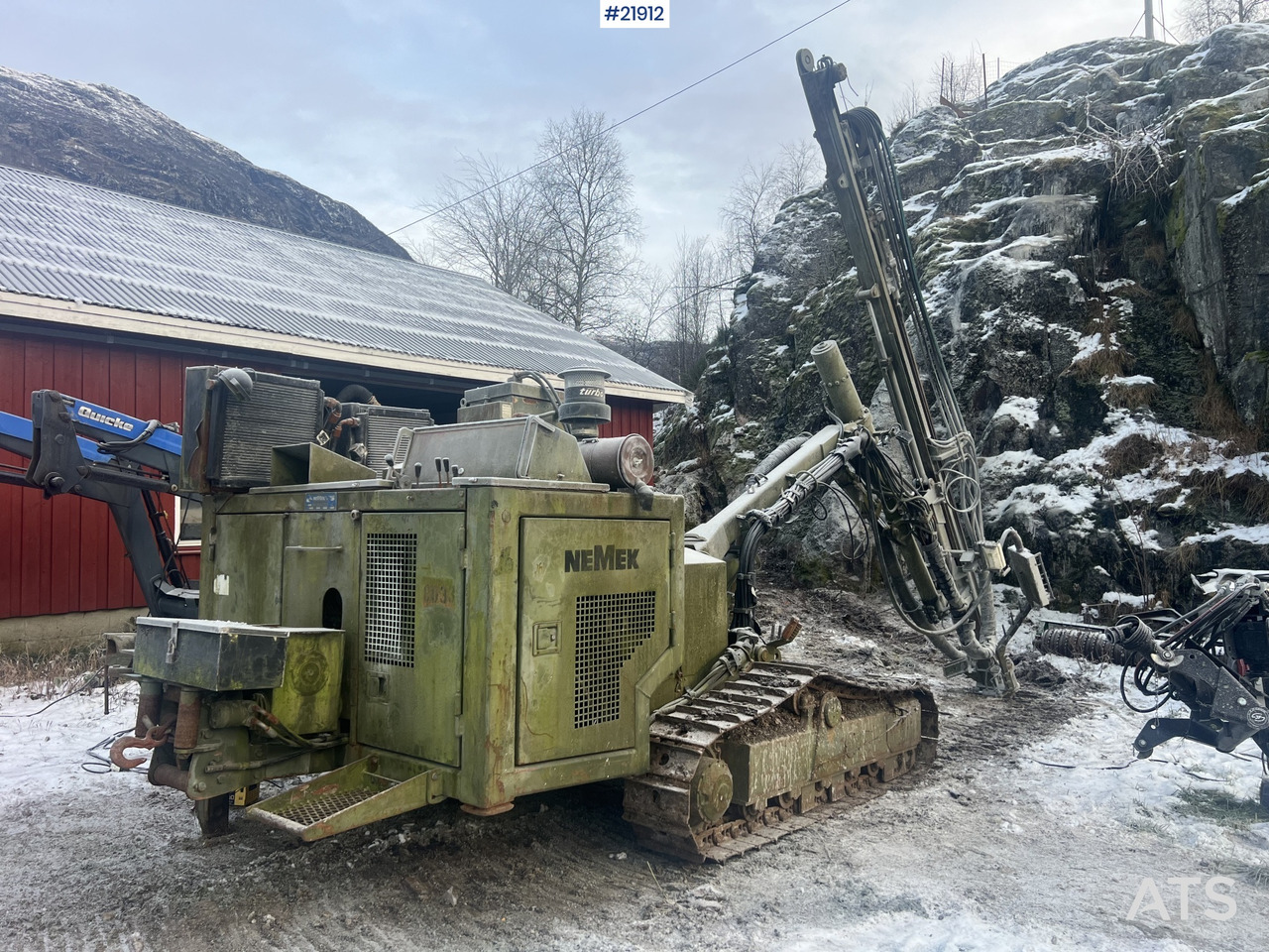 Nemek 503 TXI borerigg m/ lite timer i forhold til alder - Drilling rig: picture 1 Nemek 503 TXI borerigg m/ lite timer i forhold til alder - Drilling rig: picture 1