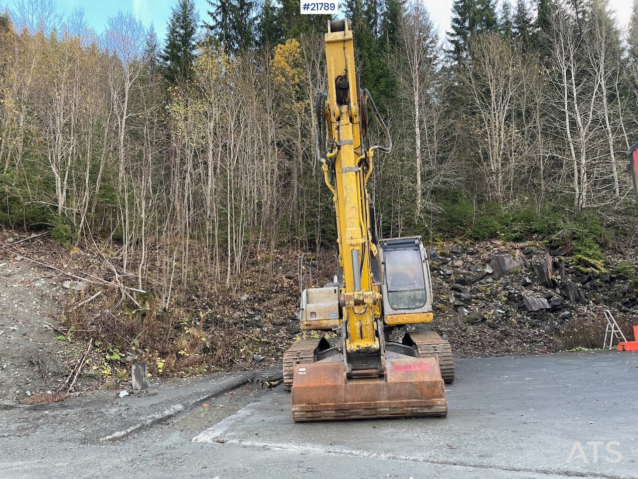 New Holland E265 med graveskuffe - Crawler excavator: picture 3 New Holland E265 med graveskuffe - Crawler excavator: picture 3