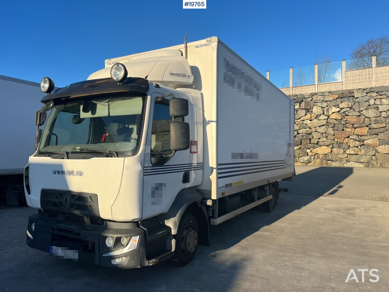 Renault D7.5 - Box truck: picture 2 Renault D7.5 - Box truck: picture 2