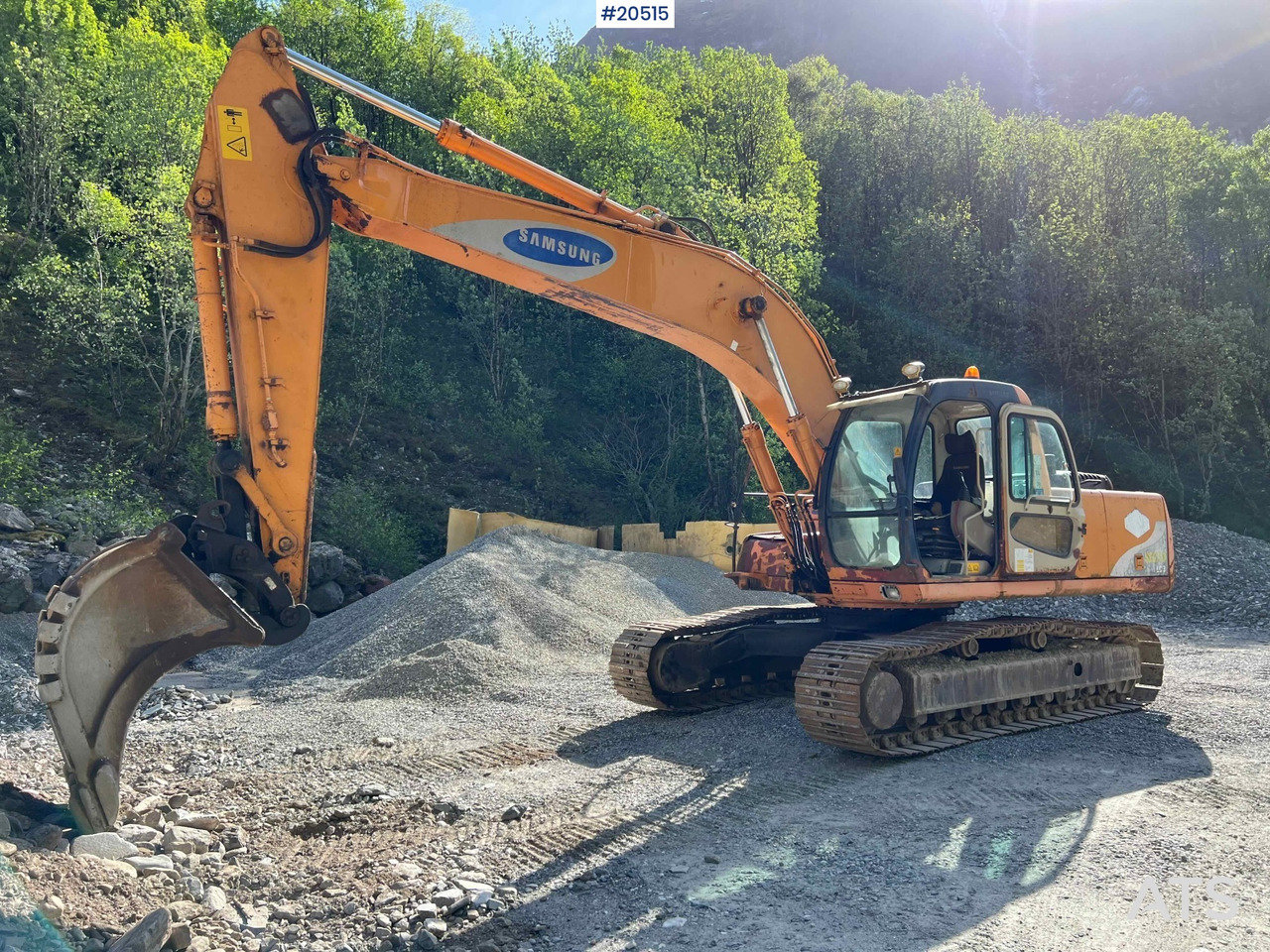 Samsung SE210 LC-3 - Crawler excavator: picture 1 Samsung SE210 LC-3 - Crawler excavator: picture 1