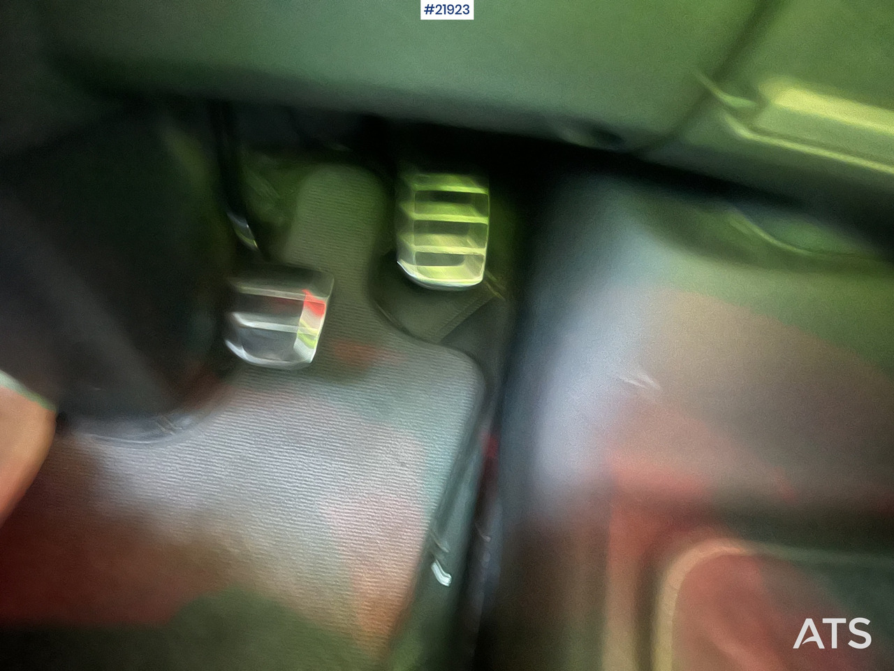 Tractor unit Scania R620: picture 29