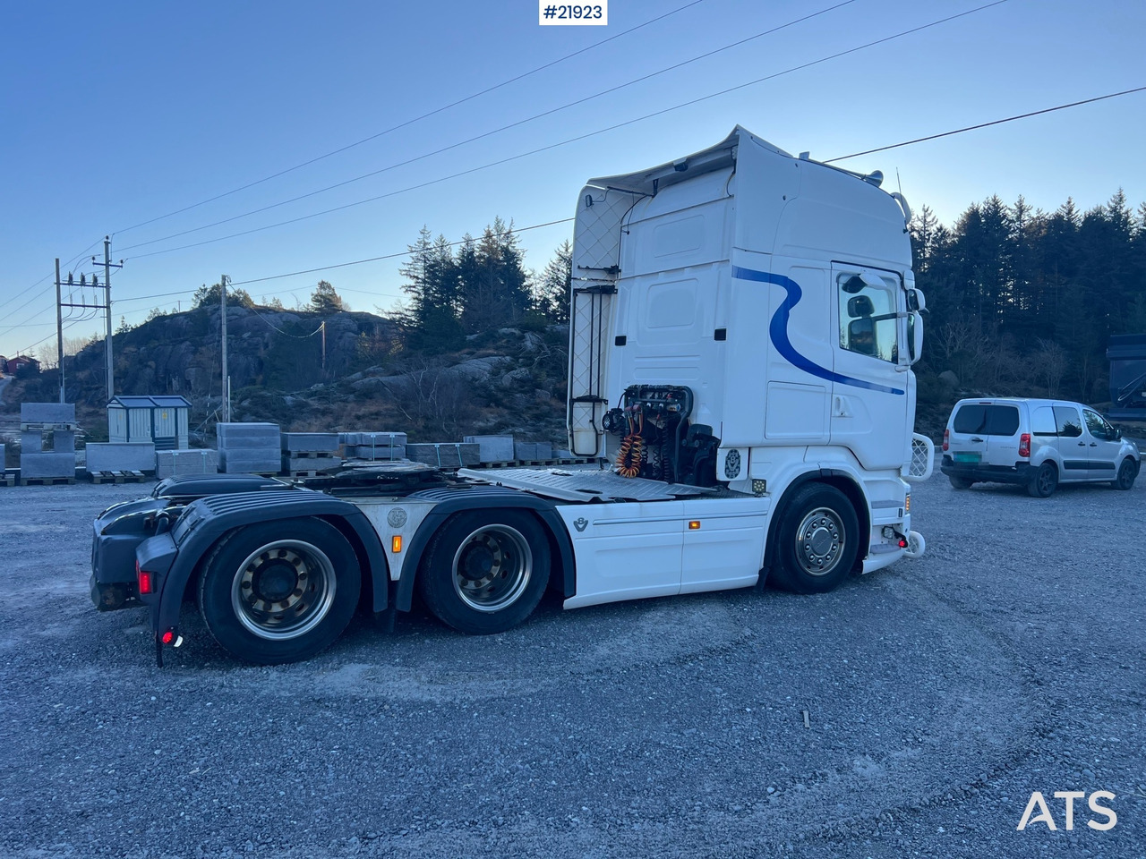 Tractor unit Scania R620: picture 34