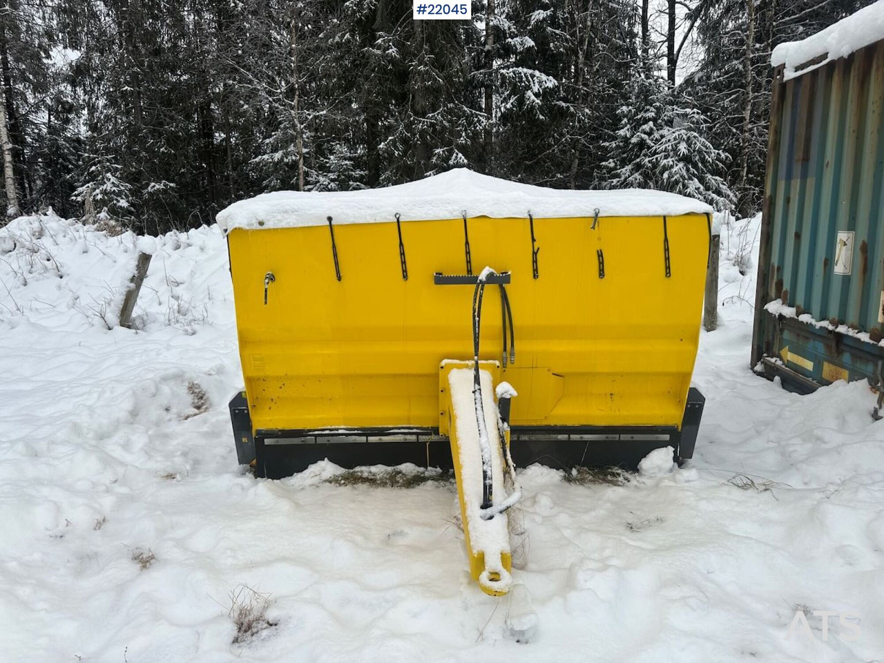 Vama 2015 Vama strøvogn. Lite brukt! - Sand/ Salt spreader: picture 2 Vama 2015 Vama strøvogn. Lite brukt! - Sand/ Salt spreader: picture 2