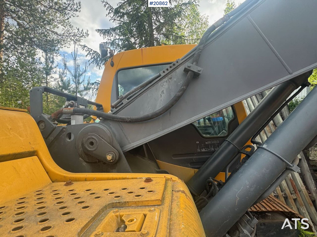 Volvo EC240LC - Crawler excavator: picture 5 Volvo EC240LC - Crawler excavator: picture 5