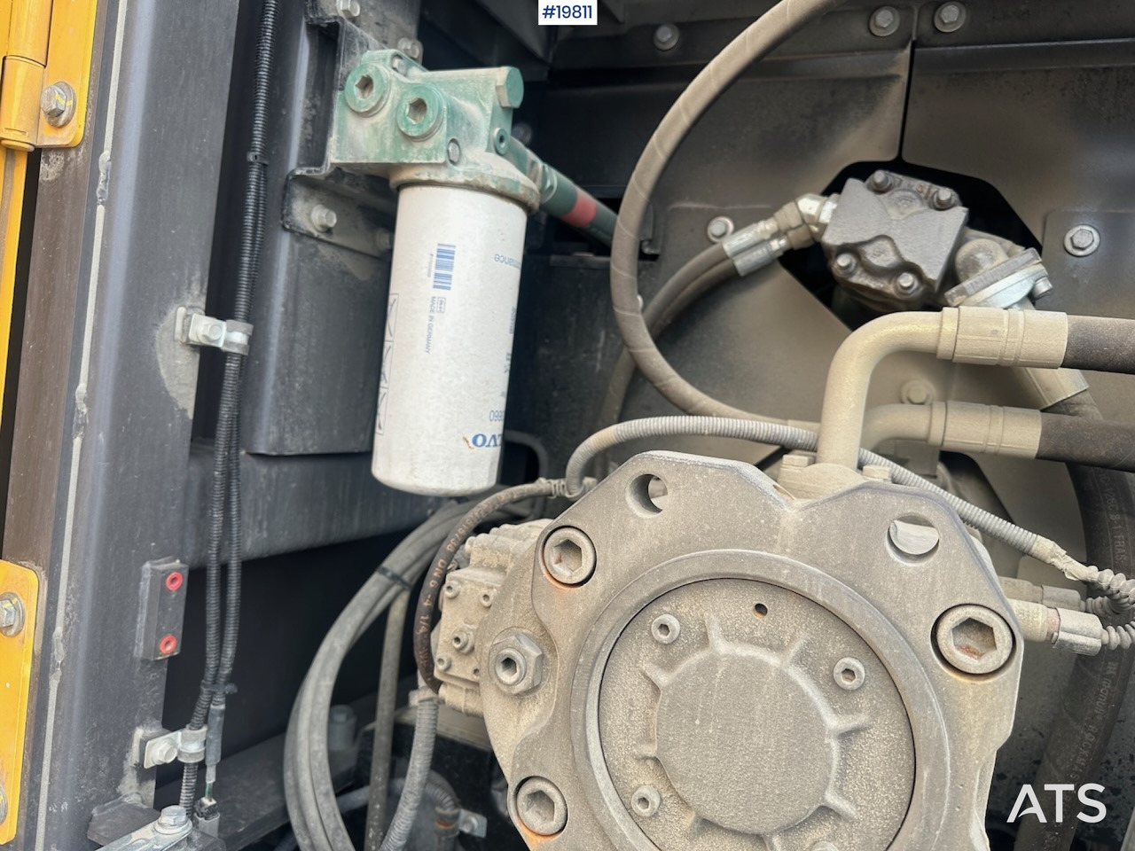 Excavator Volvo EC300 EL: picture 29 Excavator Volvo EC300 EL: picture 29