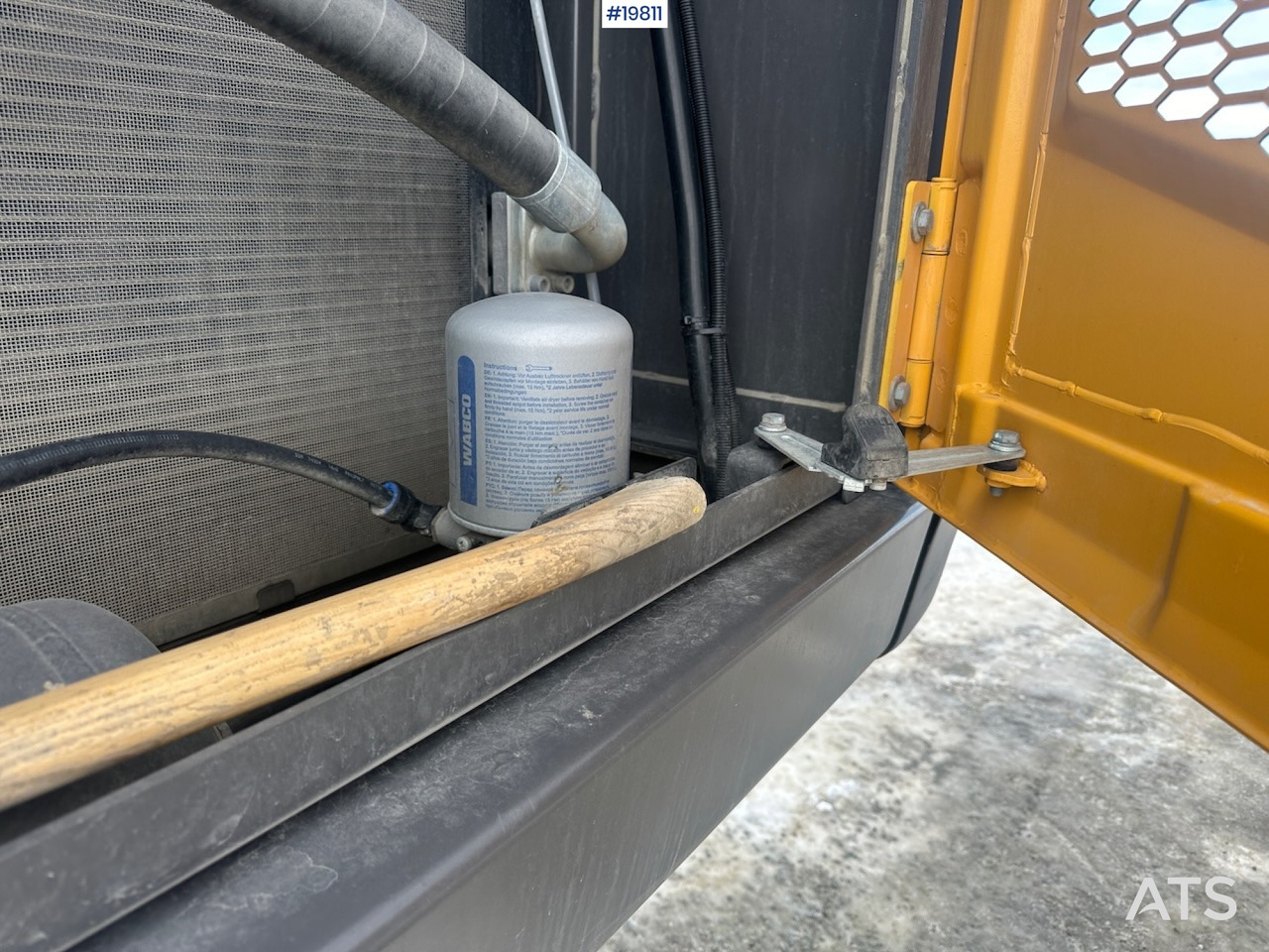 Excavator Volvo EC300 EL: picture 23 Excavator Volvo EC300 EL: picture 23