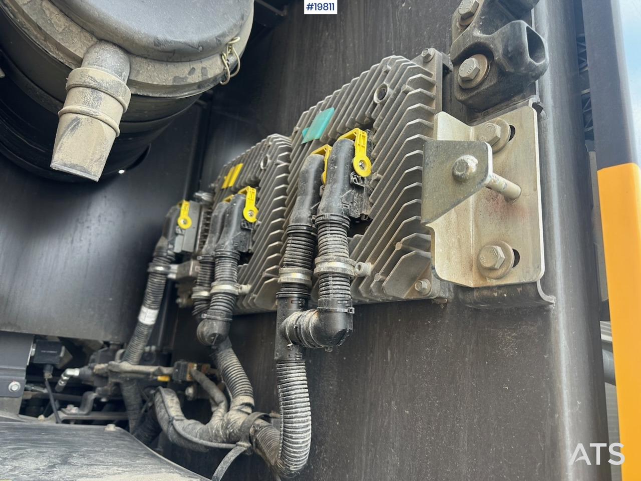 Excavator Volvo EC300 EL: picture 25 Excavator Volvo EC300 EL: picture 25