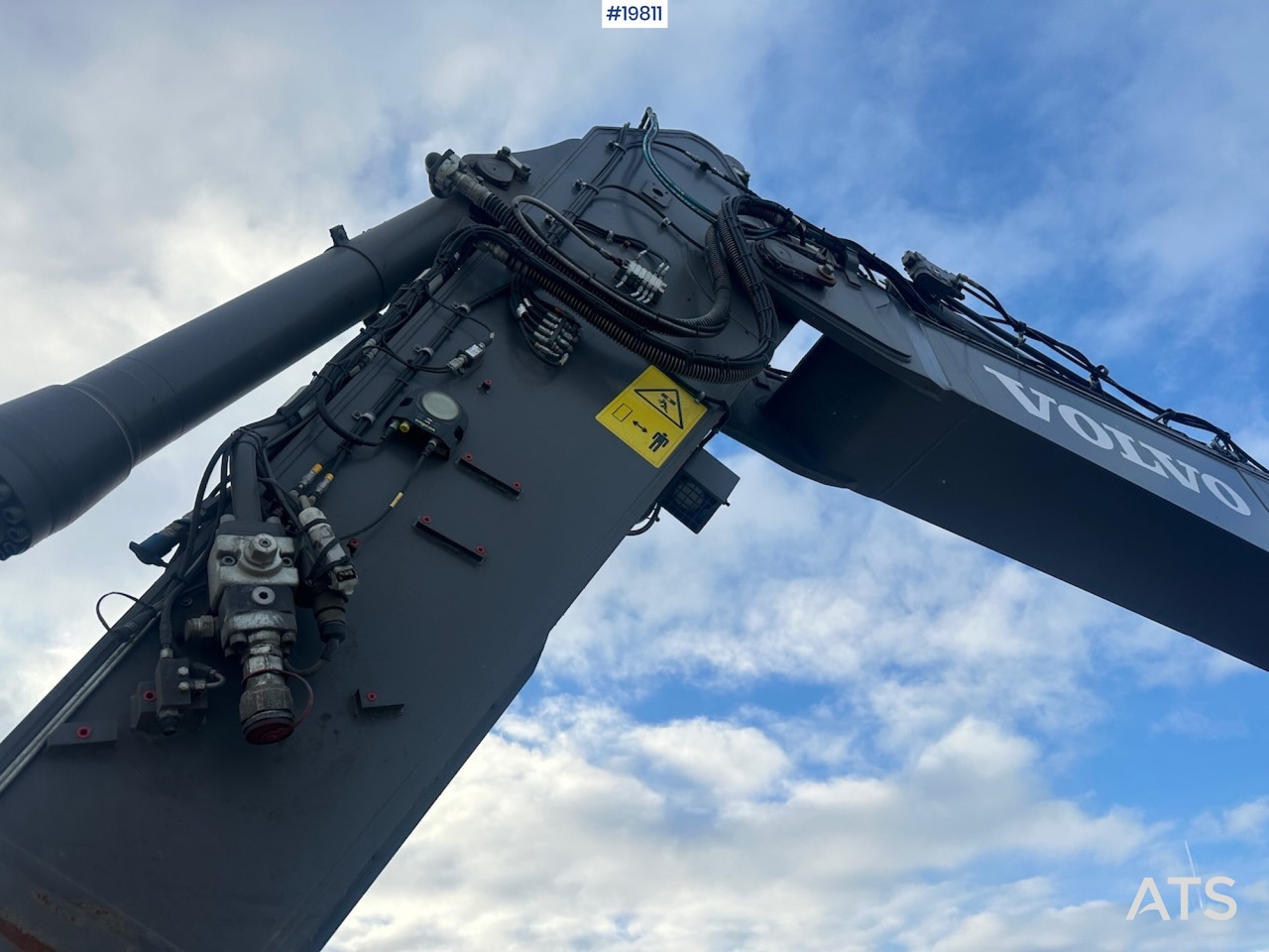 Excavator Volvo EC300 EL: picture 13 Excavator Volvo EC300 EL: picture 13