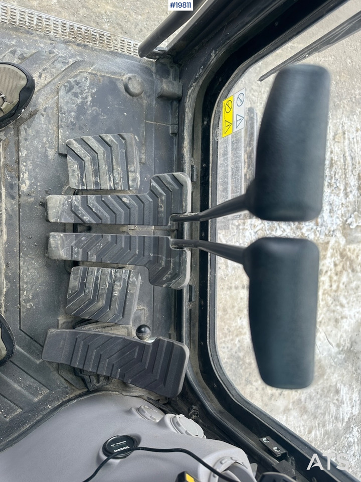 Excavator Volvo EC300 EL: picture 36 Excavator Volvo EC300 EL: picture 36