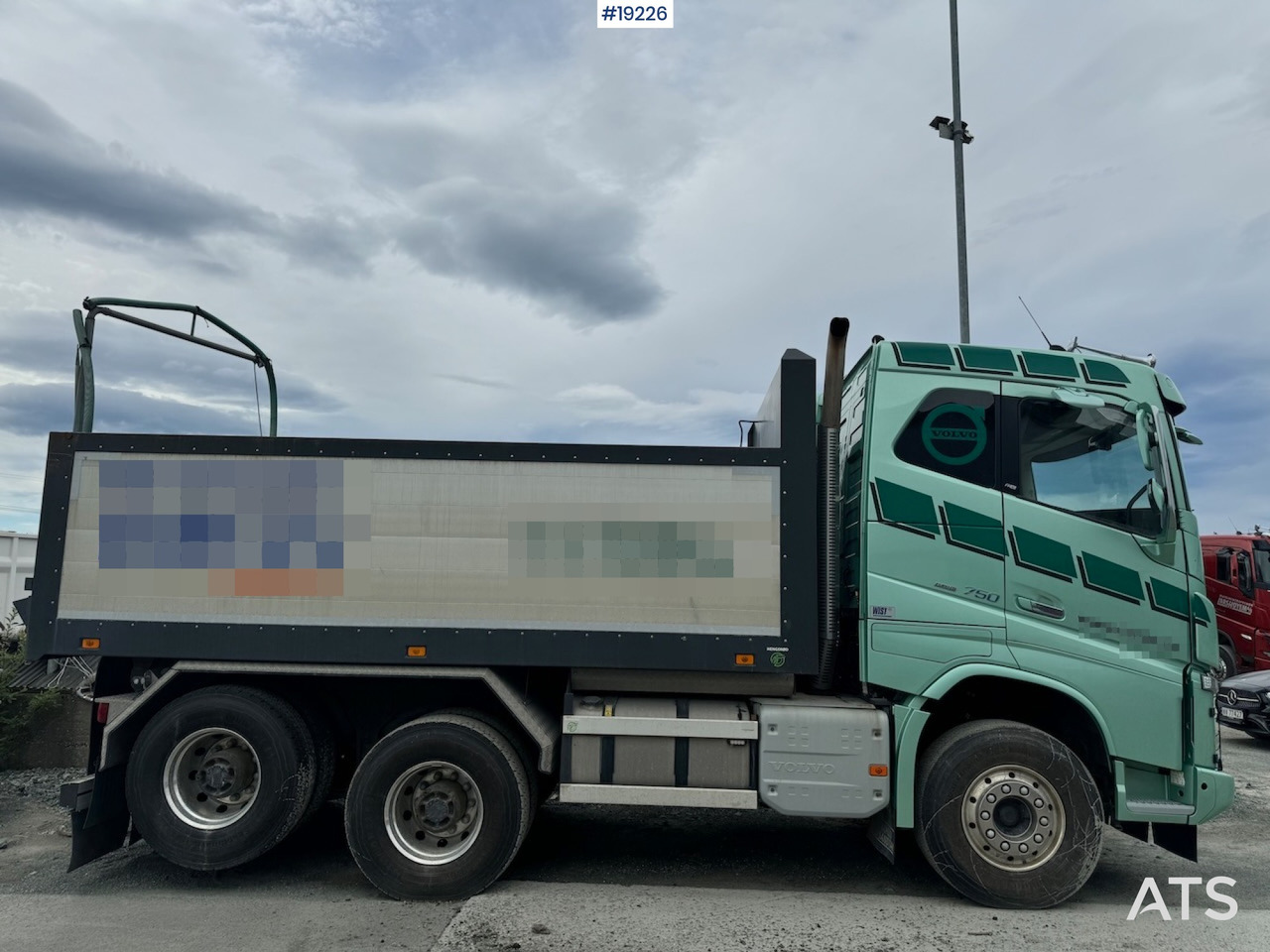 Volvo FH16 750 - Tipper: picture 3 Volvo FH16 750 - Tipper: picture 3