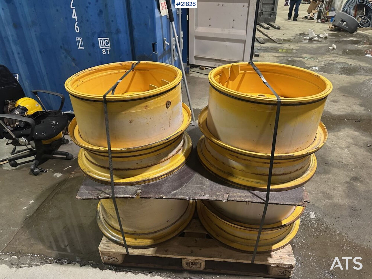 Volvo L60H - Rim for Construction machinery: picture 2 Volvo L60H - Rim for Construction machinery: picture 2