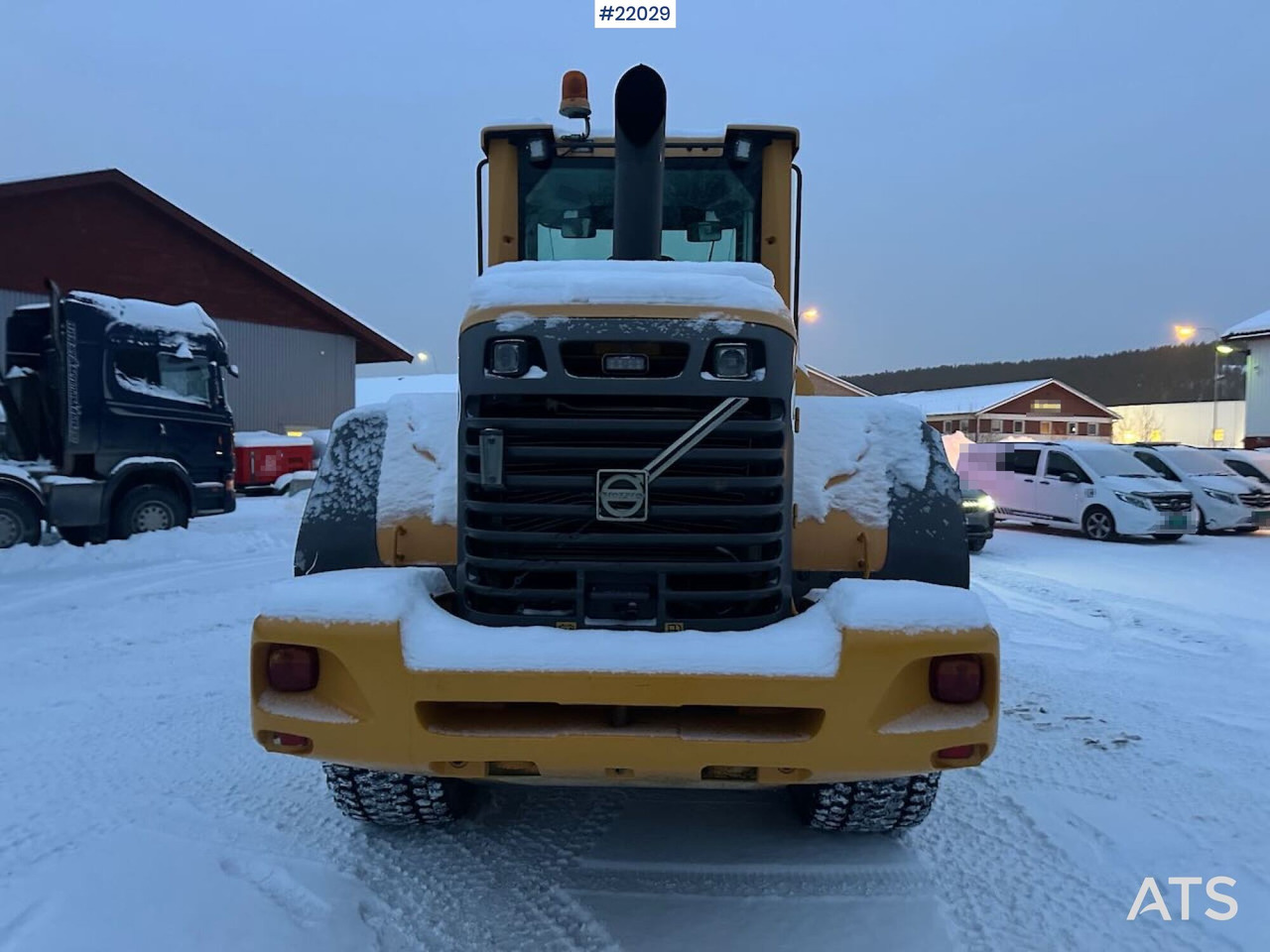 Volvo L70F hjullaster m/ vinter- og sommerdekk og planeringskuffe. En eier! Se video - Wheel loader: picture 5 Volvo L70F hjullaster m/ vinter- og sommerdekk og planeringskuffe. En eier! Se video - Wheel loader: picture 5