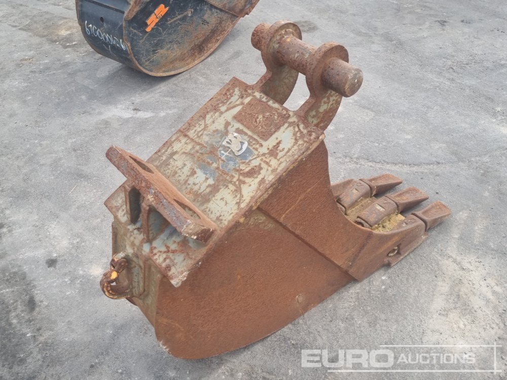 10" Digging Bucket MS03 - Bucket: picture 3 10" Digging Bucket MS03 - Bucket: picture 3