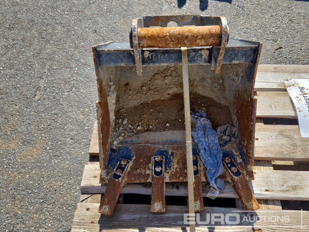 18" Digging Bucket to suit MS03 - Bucket: picture 5 18" Digging Bucket to suit MS03 - Bucket: picture 5