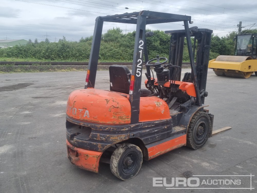 1995 Toyota 26FDF25 - Forklift: picture 4 1995 Toyota 26FDF25 - Forklift: picture 4