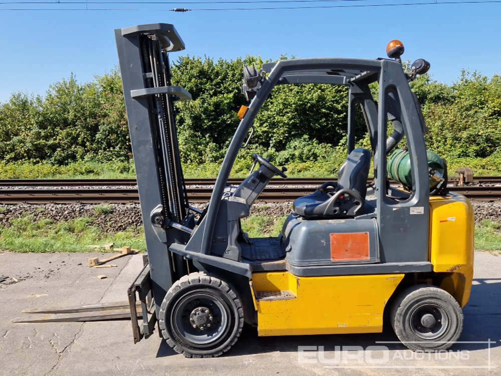 2003 Nissan UD02A25PQ - Forklift: picture 2 2003 Nissan UD02A25PQ - Forklift: picture 2