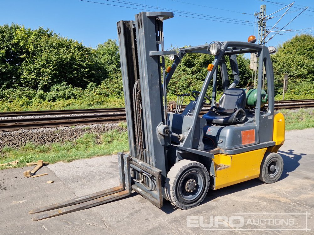 2003 Nissan UD02A25PQ - Forklift: picture 1 2003 Nissan UD02A25PQ - Forklift: picture 1