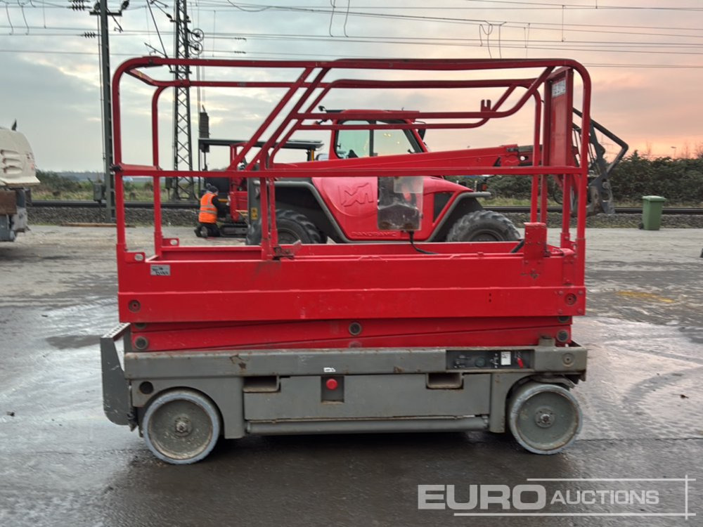 2010 Haulotte Compact 8 - Aerial platform: picture 2 2010 Haulotte Compact 8 - Aerial platform: picture 2