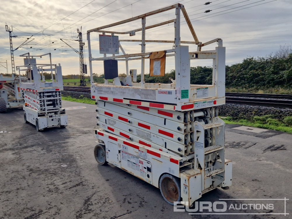 2013 Genie GS-3232 - Scissor lift: picture 2 2013 Genie GS-3232 - Scissor lift: picture 2