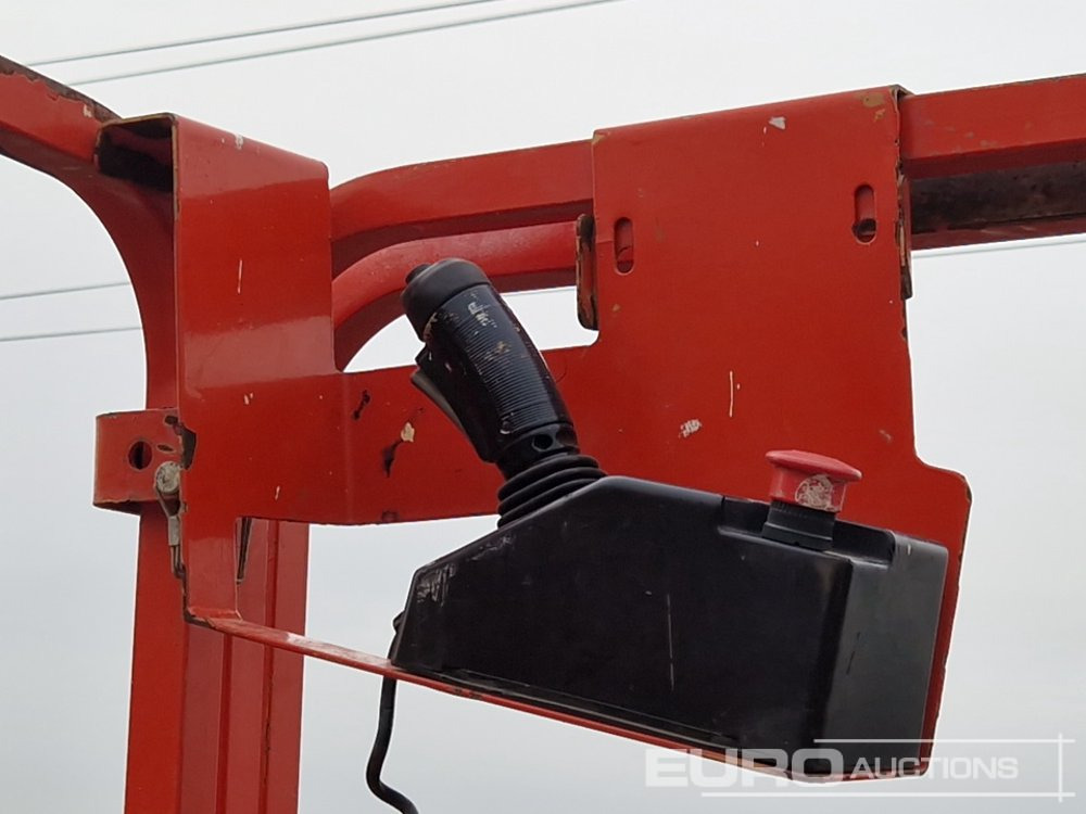 Aerial platform 2013 Genie GS-4047: picture 16