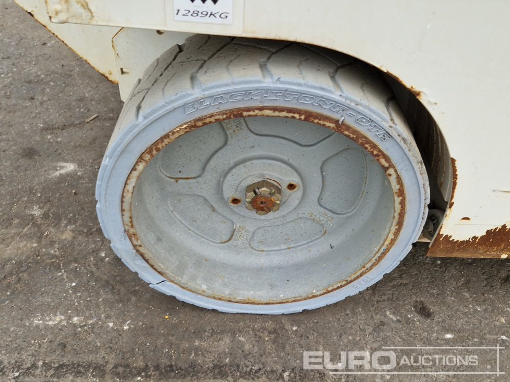 Aerial platform 2013 Genie GS-4047: picture 7