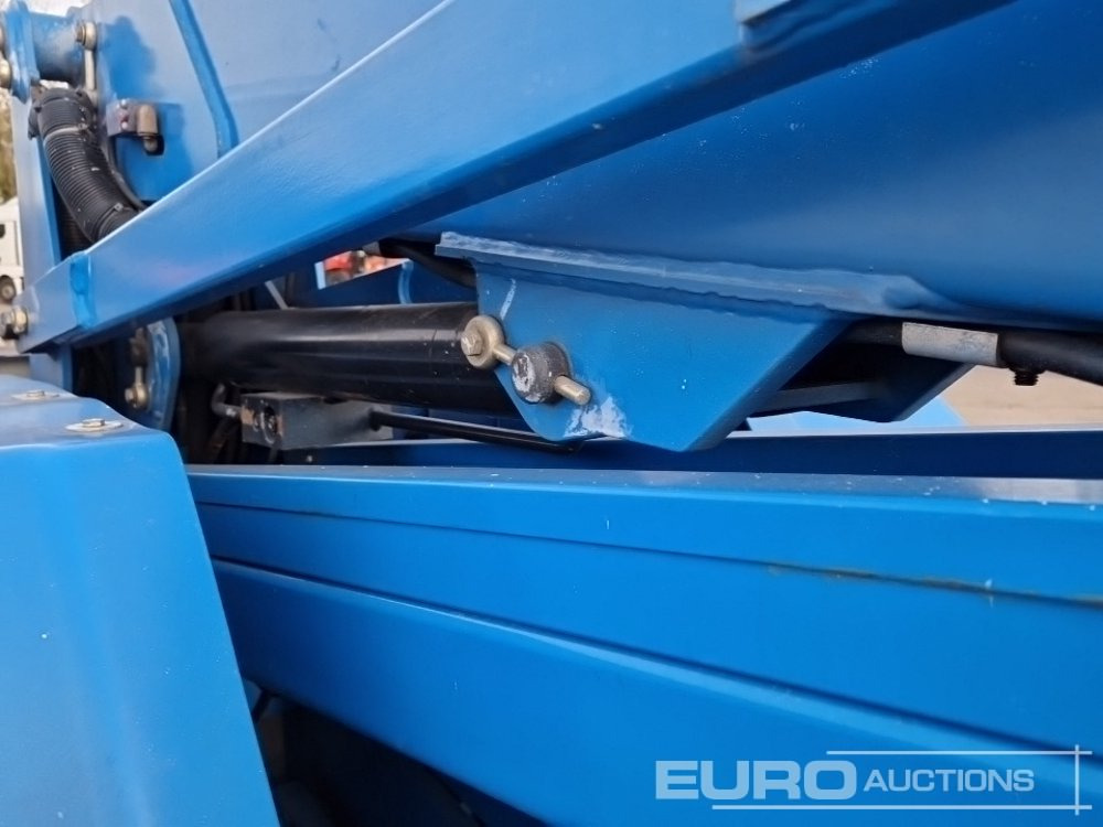 Articulated boom 2013 Genie Z-34/22N: picture 20