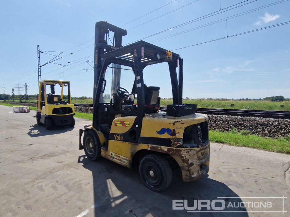 2013 Yale GDP35VX - Forklift: picture 3 2013 Yale GDP35VX - Forklift: picture 3
