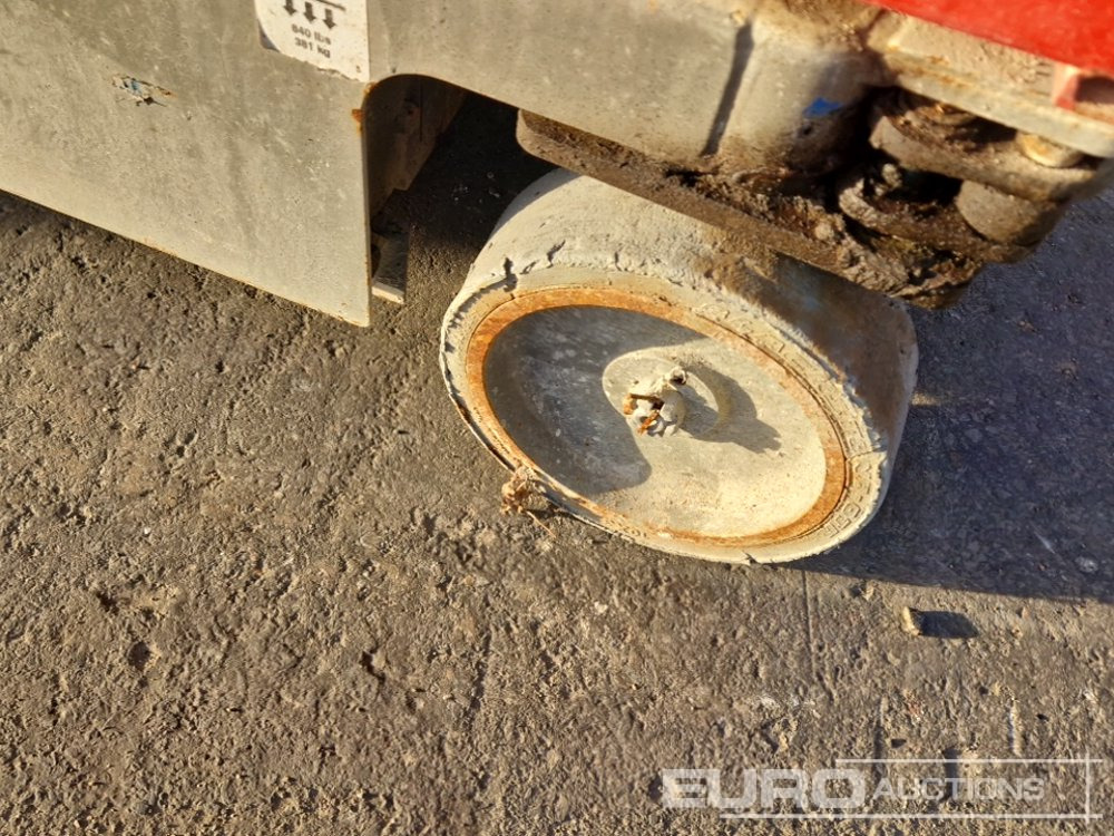 2014 Genie GRC-12 - Aerial platform: picture 5 2014 Genie GRC-12 - Aerial platform: picture 5