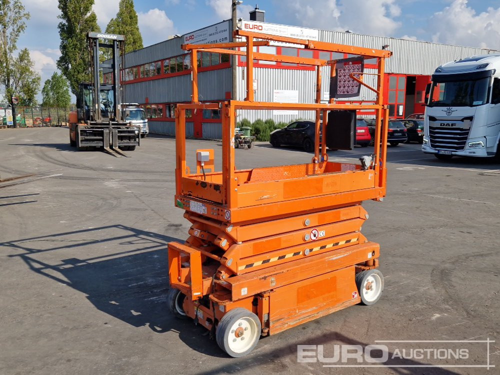 2014 SkyJack SJ111-3219 - Aerial platform: picture 1 2014 SkyJack SJ111-3219 - Aerial platform: picture 1