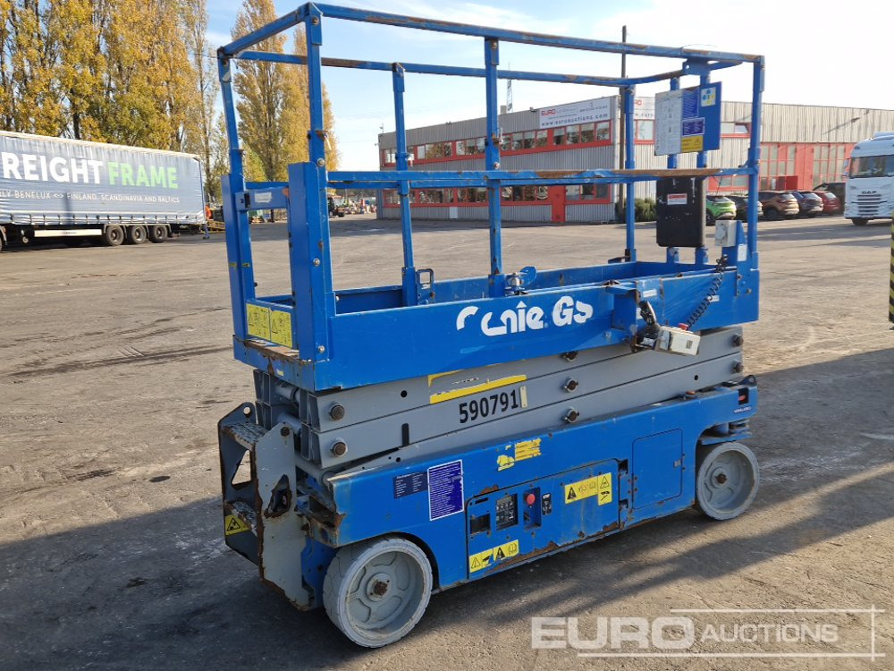 2015 Genie GS-2032 - Scissor lift: picture 3 2015 Genie GS-2032 - Scissor lift: picture 3