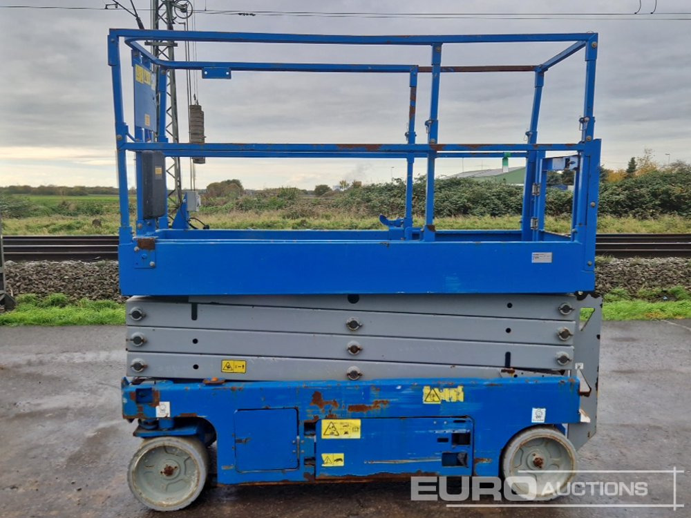 2015 Genie GS-2632 - Scissor lift: picture 2 2015 Genie GS-2632 - Scissor lift: picture 2