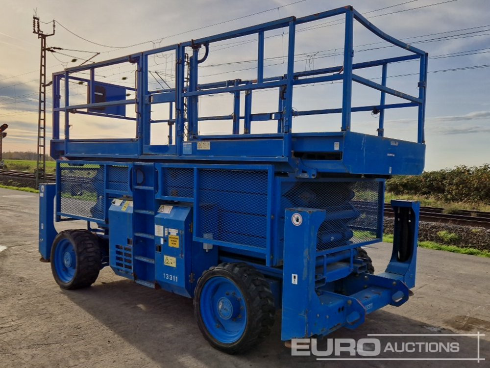 2015 Genie GS-4390 - Scissor lift: picture 3 2015 Genie GS-4390 - Scissor lift: picture 3