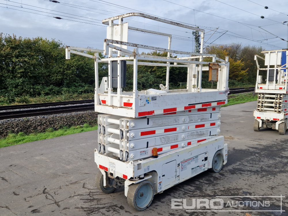 2015 Genie GS3232 - Scissor lift: picture 1 2015 Genie GS3232 - Scissor lift: picture 1