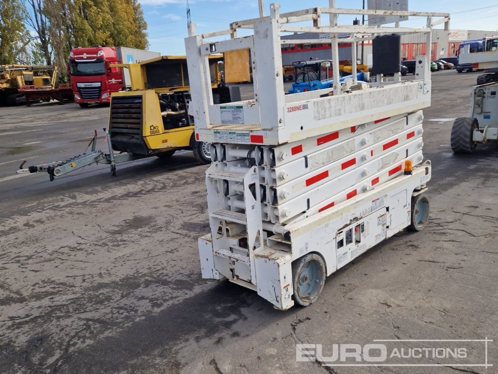 2015 Genie GS3232 - Scissor lift: picture 3 2015 Genie GS3232 - Scissor lift: picture 3